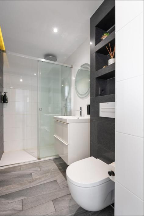 The Black&White Apartment Torremolinos Exteriör bild